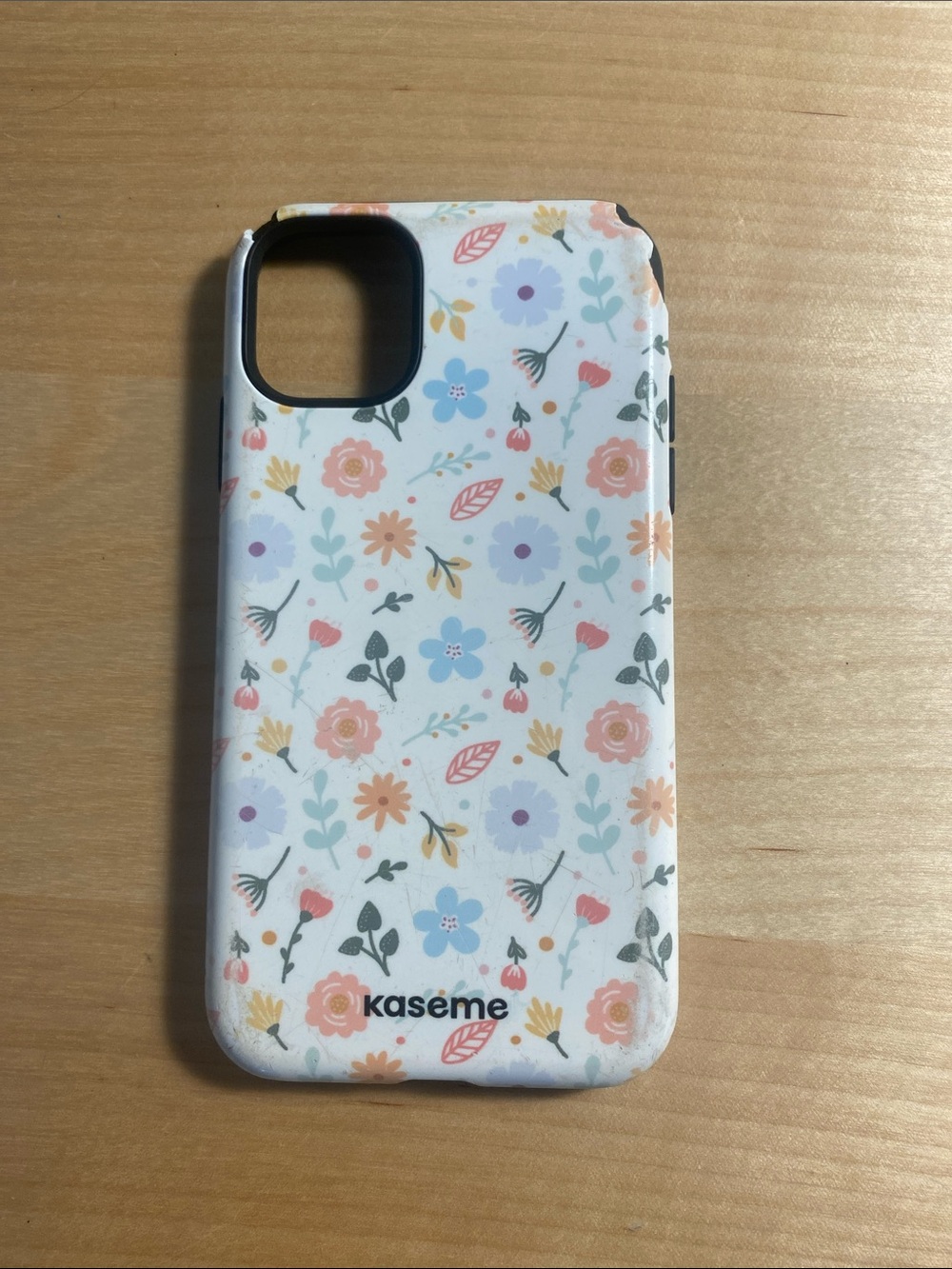 Kaseme Floral Soft White iPhone Case - Pastel Multi-Color